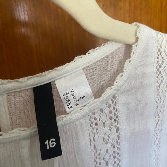 H&M White Blouse (Like-New, Size L) - Picture 6 of 6